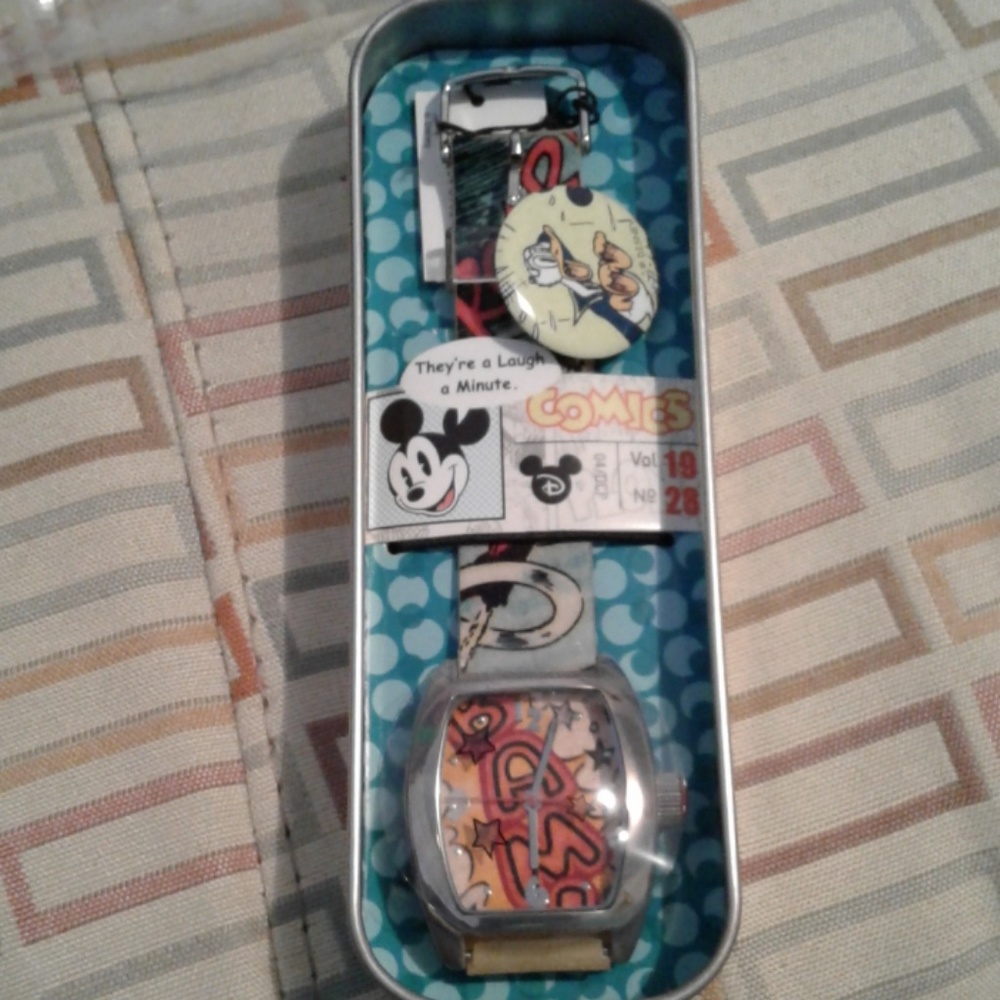 NIB Walt Disney's Comics wrist watch